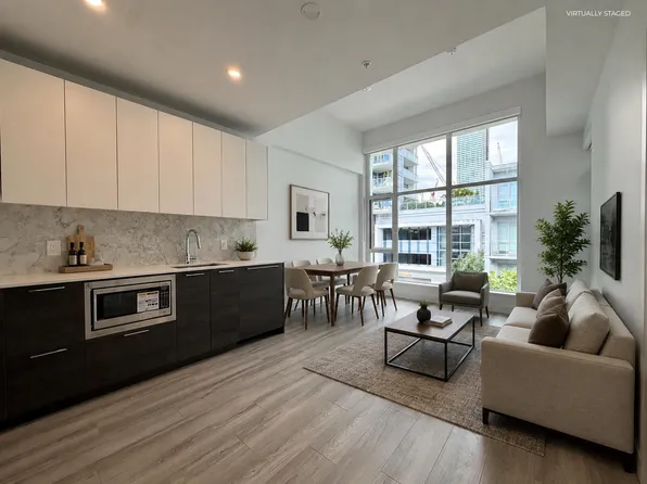 2381 Beta Ave #311, Burnaby, BC V5C 5N1