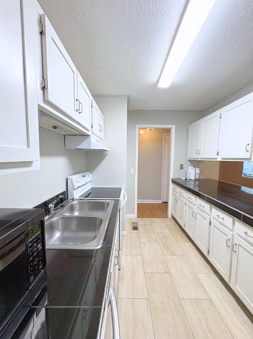 2 BD 2 BA near Booker T. Washington state park — Photo 1