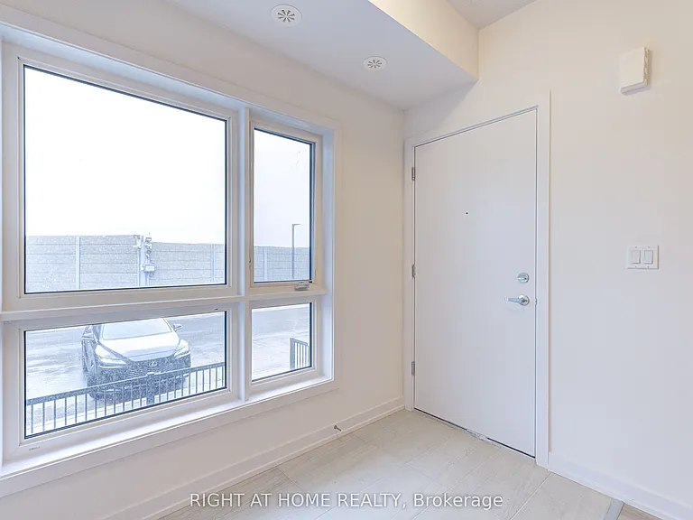 25 Palace St #373-Q23 — Photo 2