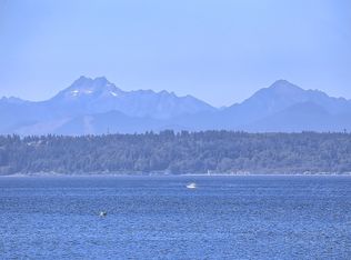 17522 Talbot Rd, Edmonds, WA 98026