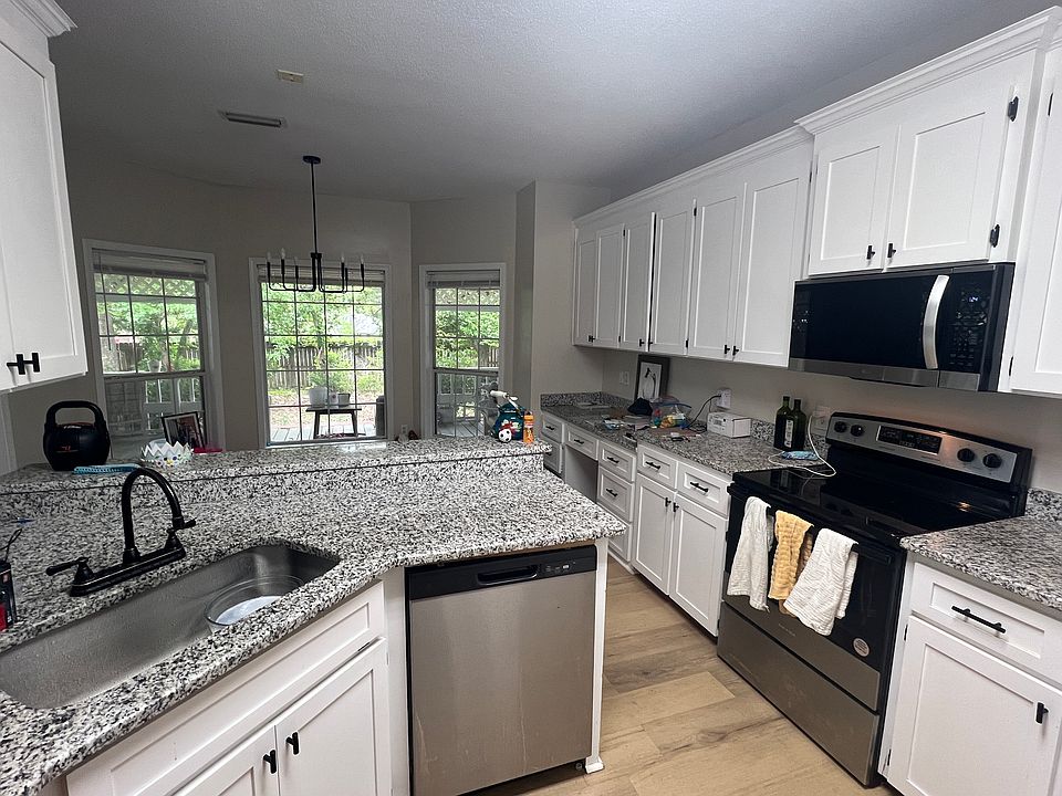 1st image of 1307 Woodleigh Rd
