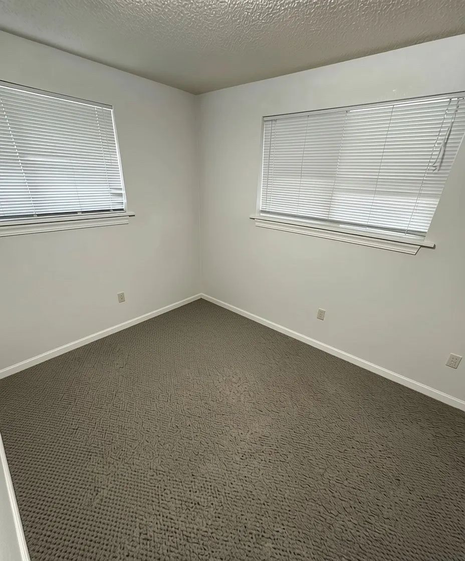 3 bed, 1.5 bath, 1200 sqft, $1,650 — Photo 4