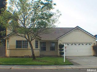 2445 Yosemite Ave, Escalon, CA 95320