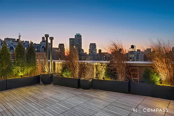 Sold by Compass | media 19