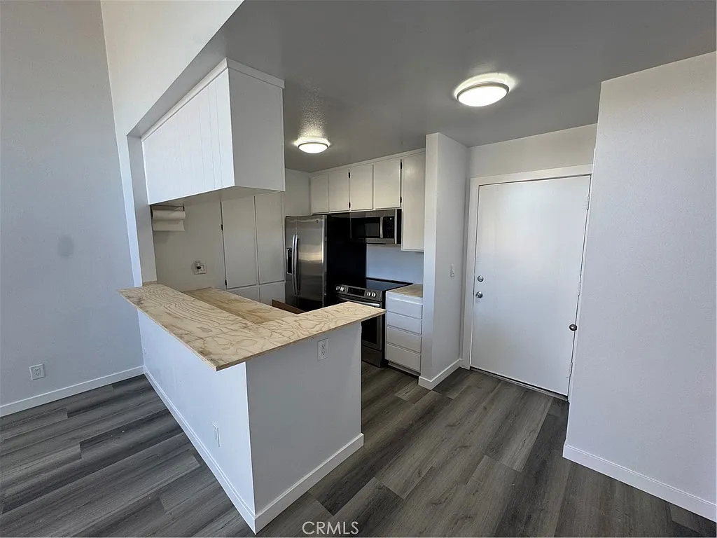 1 bed, 593 sqft, $2,750 — Photo 4
