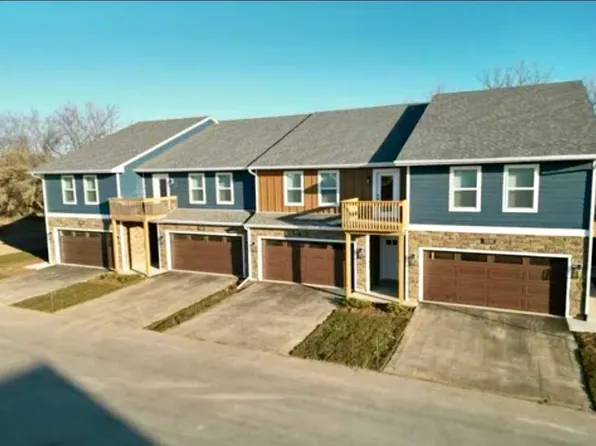 1358 S Main St, Lake Mills, WI 53551