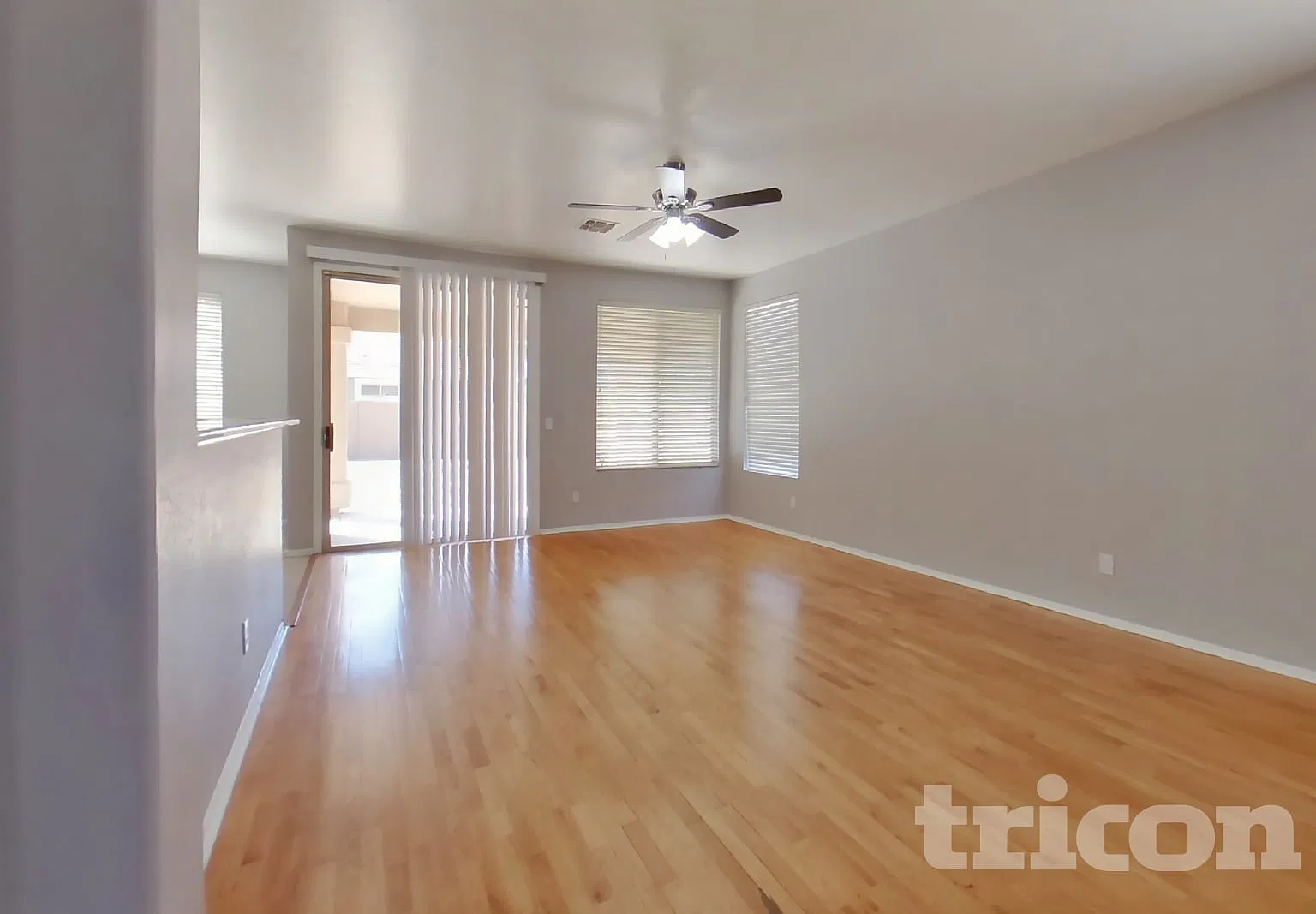 6147 W Oraibi Drive Glendale AZ — Photo 3