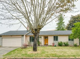 12001 SE Sunnycreek Ln, Clackamas, OR