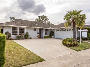 2810 Loreto Ave, Costa Mesa, CA 92626