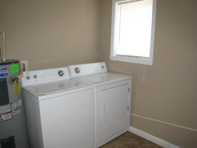 179 Lakeshore Dr #11 — Photo 9