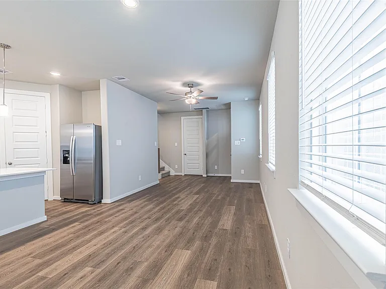 4109 Fig Grove St — Photo 4