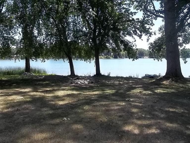 1st image of Gilead Shores Dr