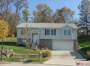 1061 Burbank Ave, Akron, OH