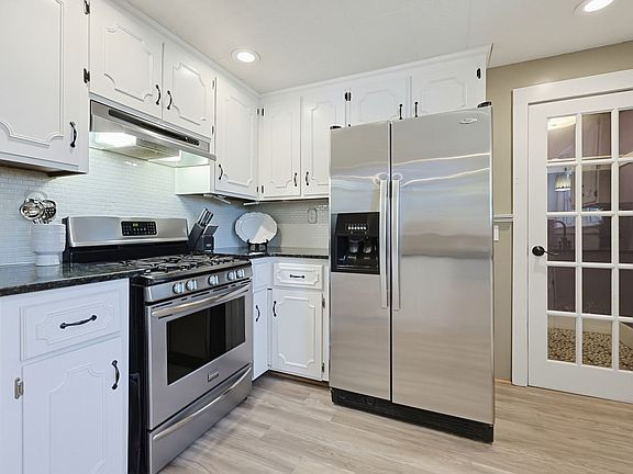 4th image of 82 Norfolk St