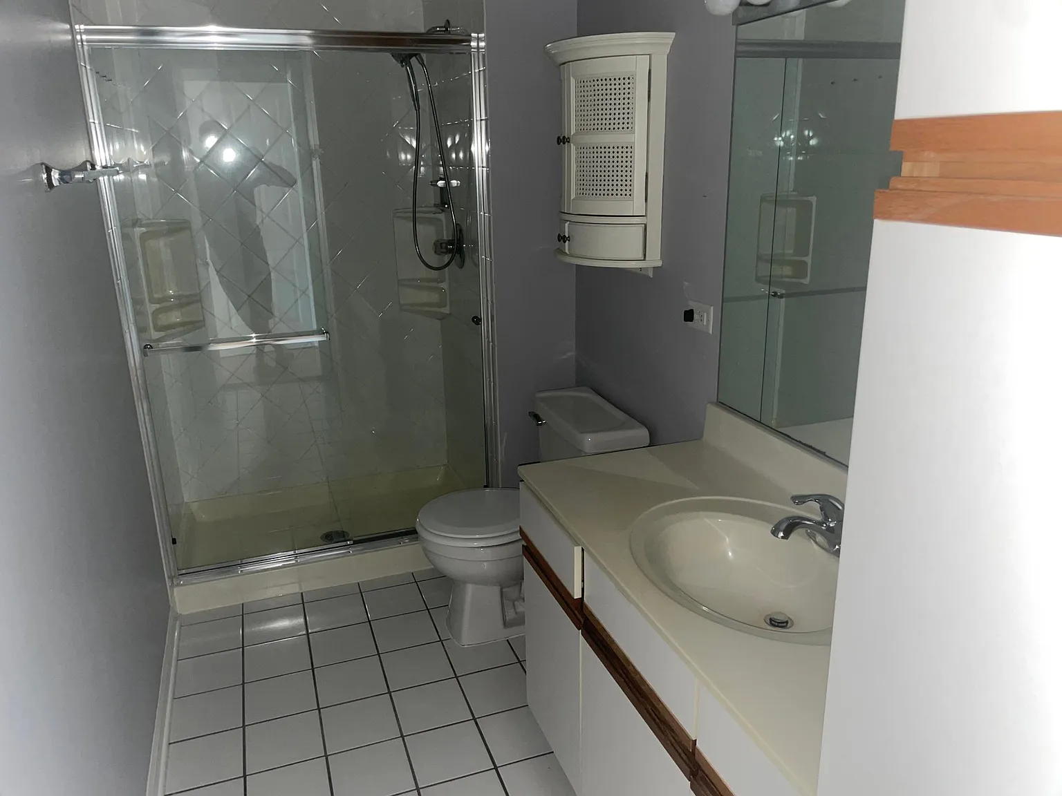 5357 N East River Rd — Photo 4