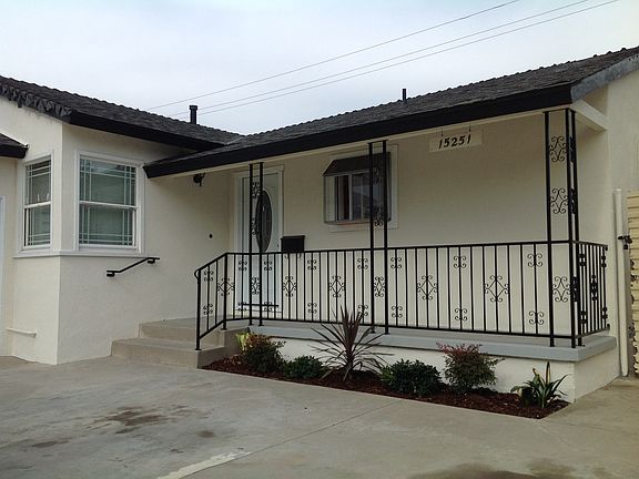 3rd image of 15251 Jenkins Dr