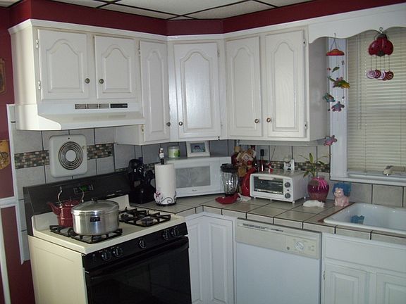 4th image of 8810 215th St