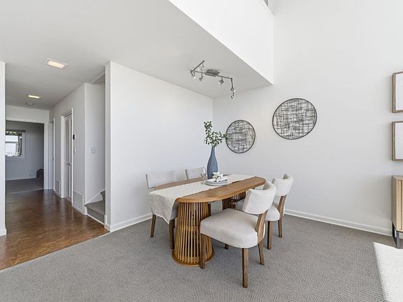 4th image of 402 Portofino Dr APT 3