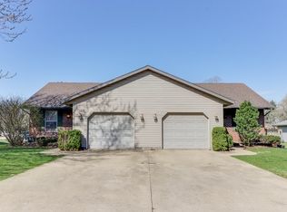 313 S Maple Ave, Minier, IL 61759