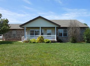 2910 S Grant Ave, Bolivar, MO 65613