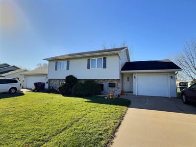 273 Wintergreen Dr, Omro, WI, 54963