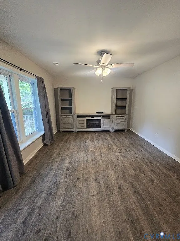 3 bed, 2.0 bath, 1156 sqft, $2,000 — Photo 2