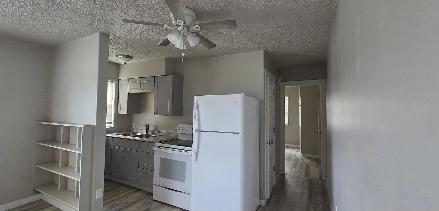 518 Baker Street, Unit 2 — Photo 3