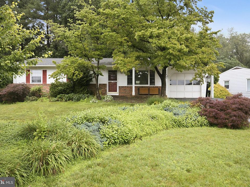 1st image of 11937 Bayswater Rd