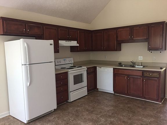 3rd image of 2728 Lincoya Dr