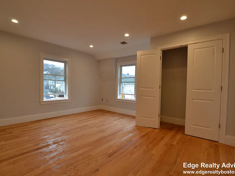 18 Bothwell Rd #1A — Photo 10
