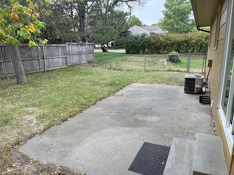 16 & 18 Hilltop Rd — Photo 2