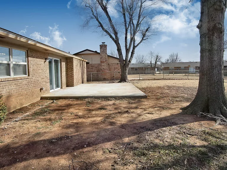 620 Winding Ln — Photo 21