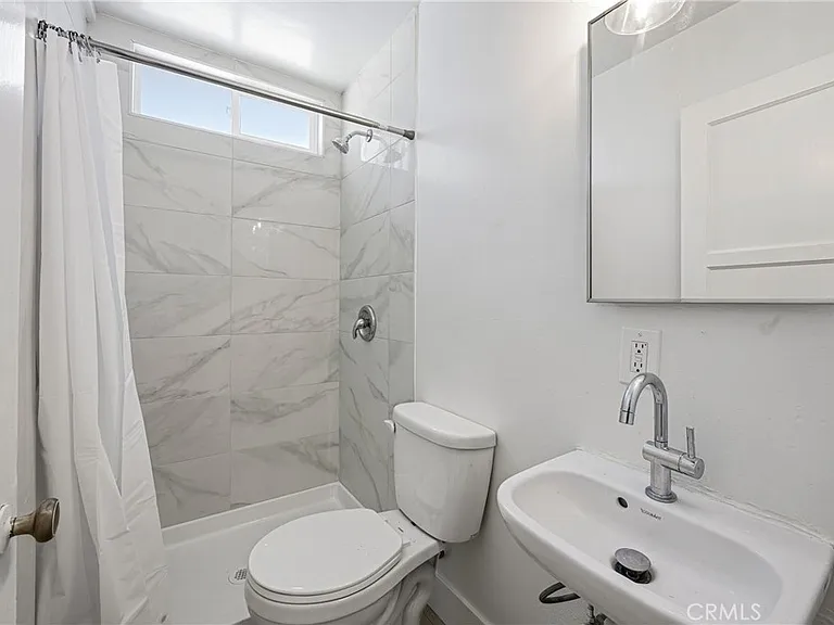 210 Cypress Dr — Photo 9