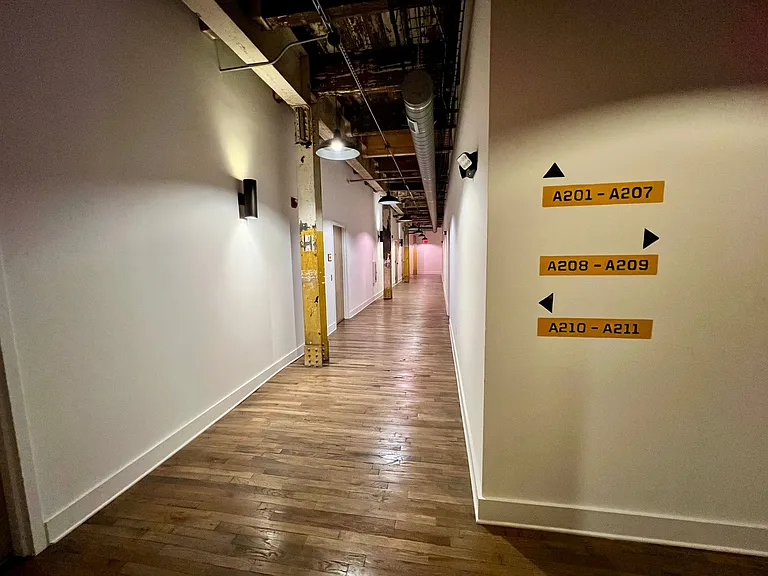Lofts At Abrams Fixtures — Photo 12
