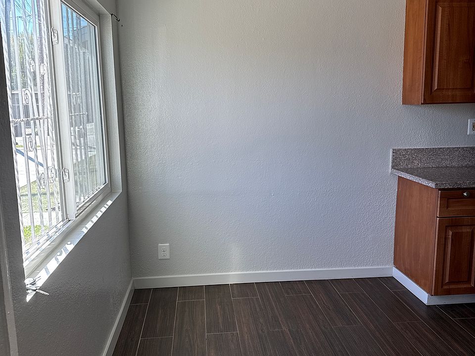 1st image of 231 E Johnson St #B