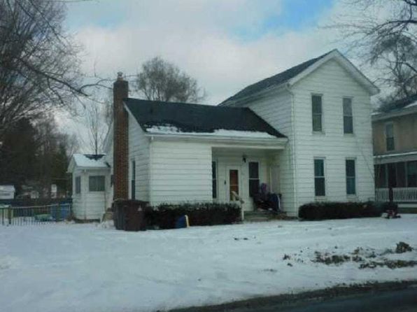 325 E Main St, Pinckney, MI 48169