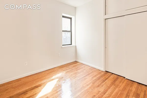 Rented by Compass | media 27