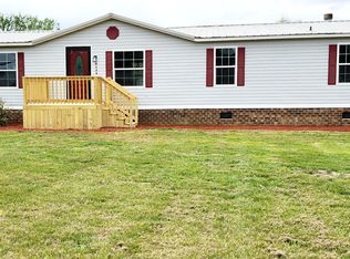 8126 Tedder Rd, Lucama, NC 27851