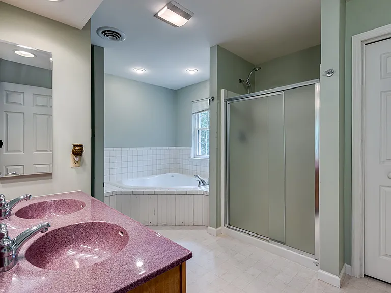 80 Hillbrook Dr — Photo 20