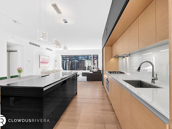 3rd image of 459 W 18th St #5