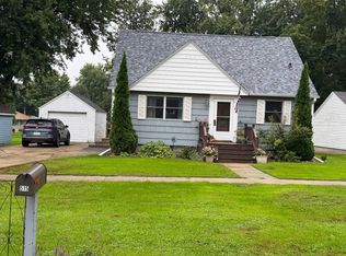 515 E Harrison St, Holstein, IA 51025