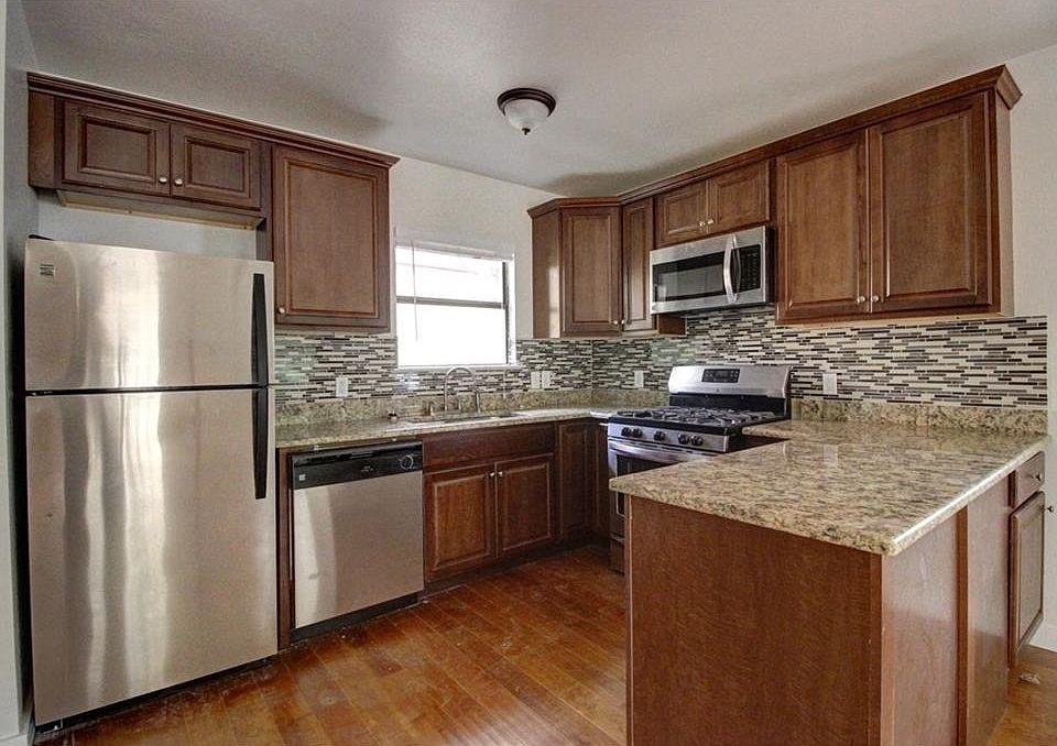 1st image of 206 E 31st St #C