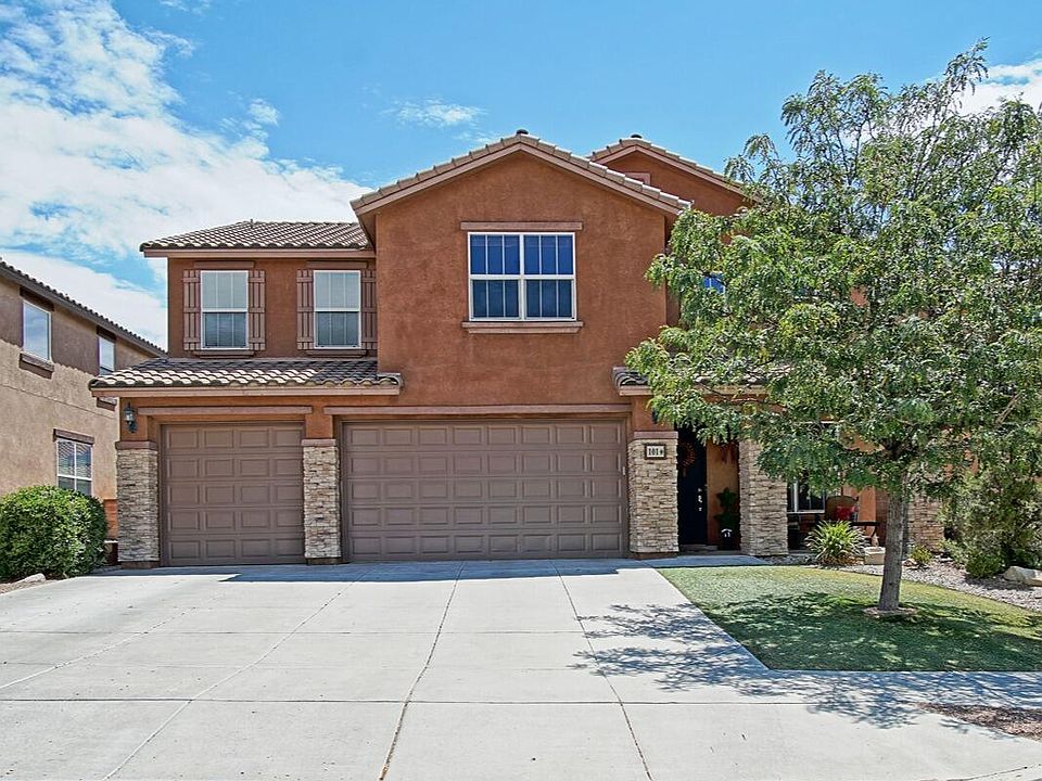 1st image of 101 Paseo Vista Loop NE