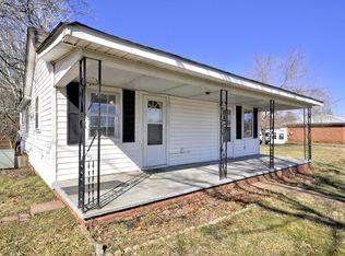 760 Dotsonville Rd, Clarksville, TN 37042