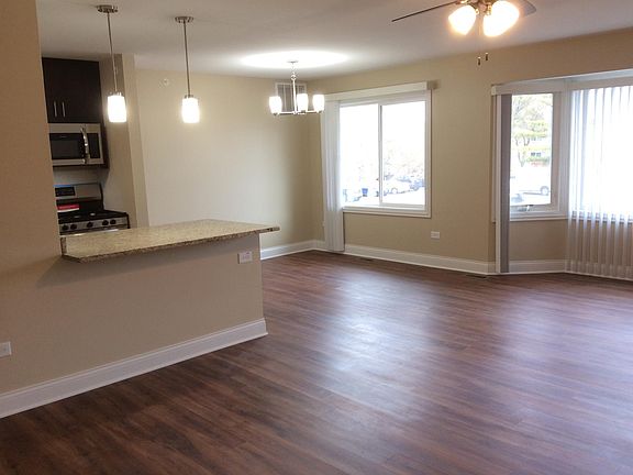 2nd image of 3000 Roberts Dr APT 6