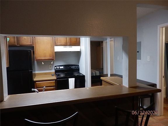 4th image of 14825 Windward Dr APT 101