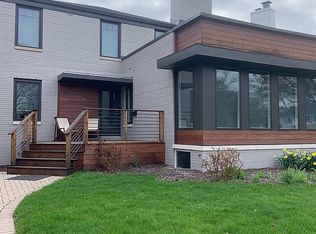 5504 N Berkeley Blvd, Whitefish Bay, WI 53217