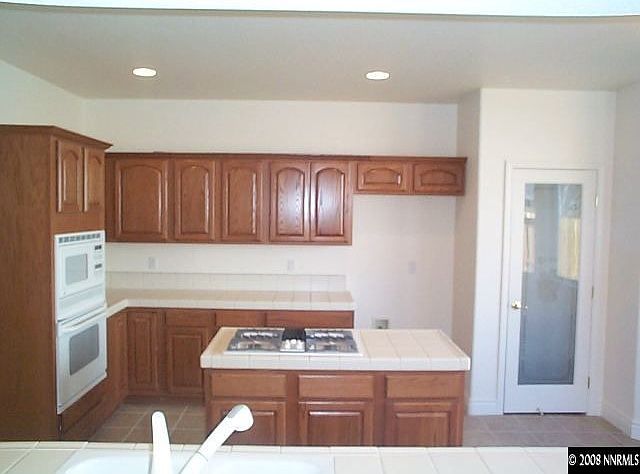 2nd image of 1375 Elges Ave