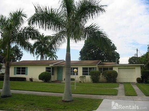 2nd image of 1442 Olmeda Way