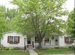 401 Pawnee Trl, Marengo, IL 60152